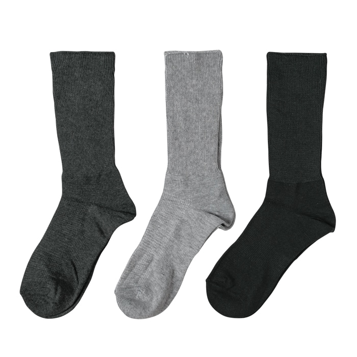 締め付けないのびのびソックス　３足組