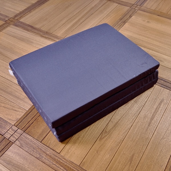 点で支えるマットレス