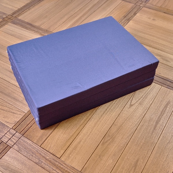 しっかり支える沈みにくいマットレス