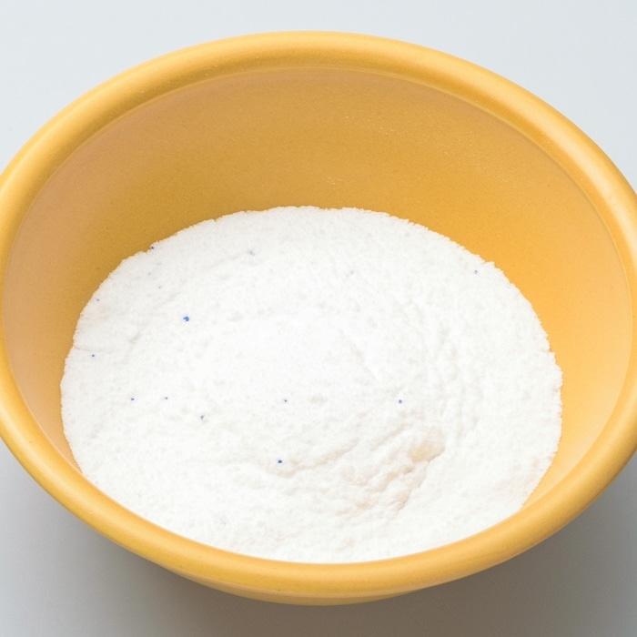 [取寄10][まとめ買い]【12個セット】衣類用コンパクト粉末洗剤0.9kg [4589458496109]