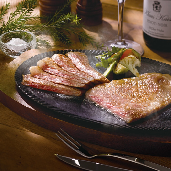 松阪牛 サーロイン ステーキ 2枚 [冷凍][直送商品](4008-014)