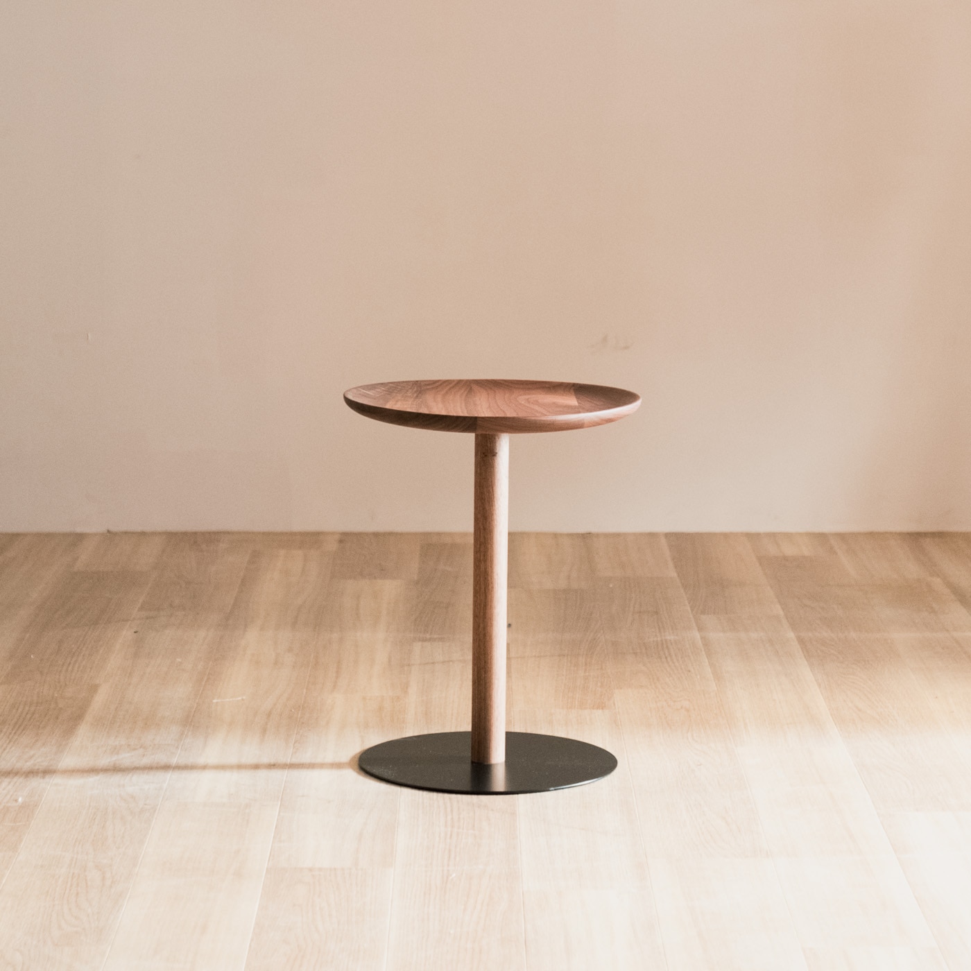 UT5 サイドテーブル