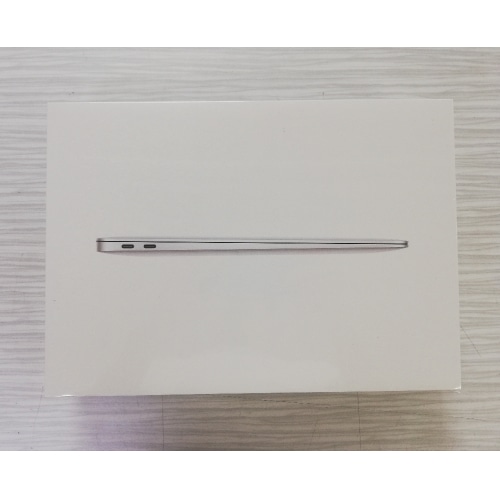 中古A]MacBook Air Retinaディスプレイ 13.3 MGN93JA/A シルバー (US