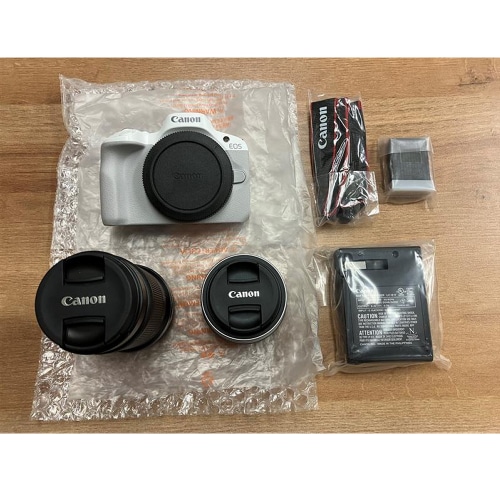 [中古A]EOS R50 ダブルズームキット ホワイト