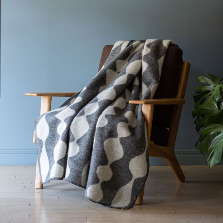 クリッパン ウール　シングルブランケット　マーガレットローズ(グレー)